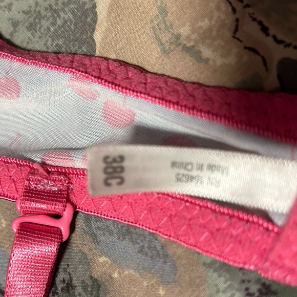 3 bras 38C - Picture 3 of 3